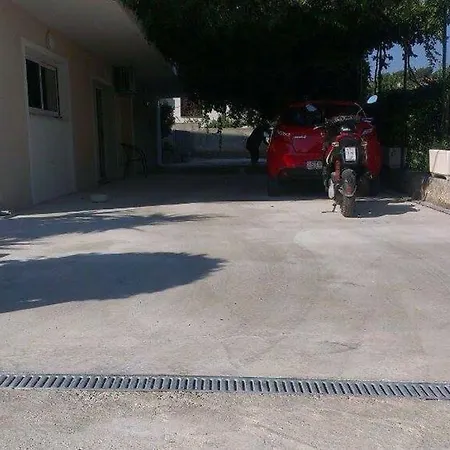 Livaja Διαμέρισμα Τρογκίρ
